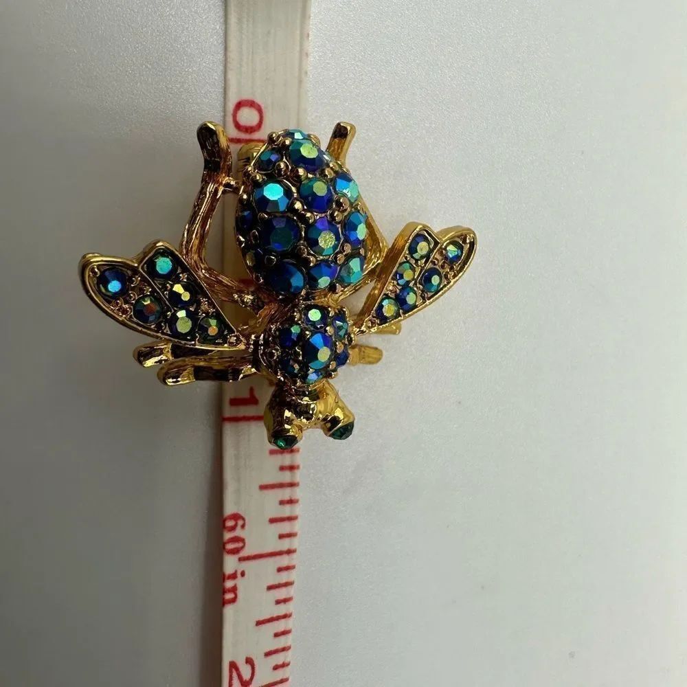 Joan Rivers Royal Blue Bee Pin - Picture 6 of 6